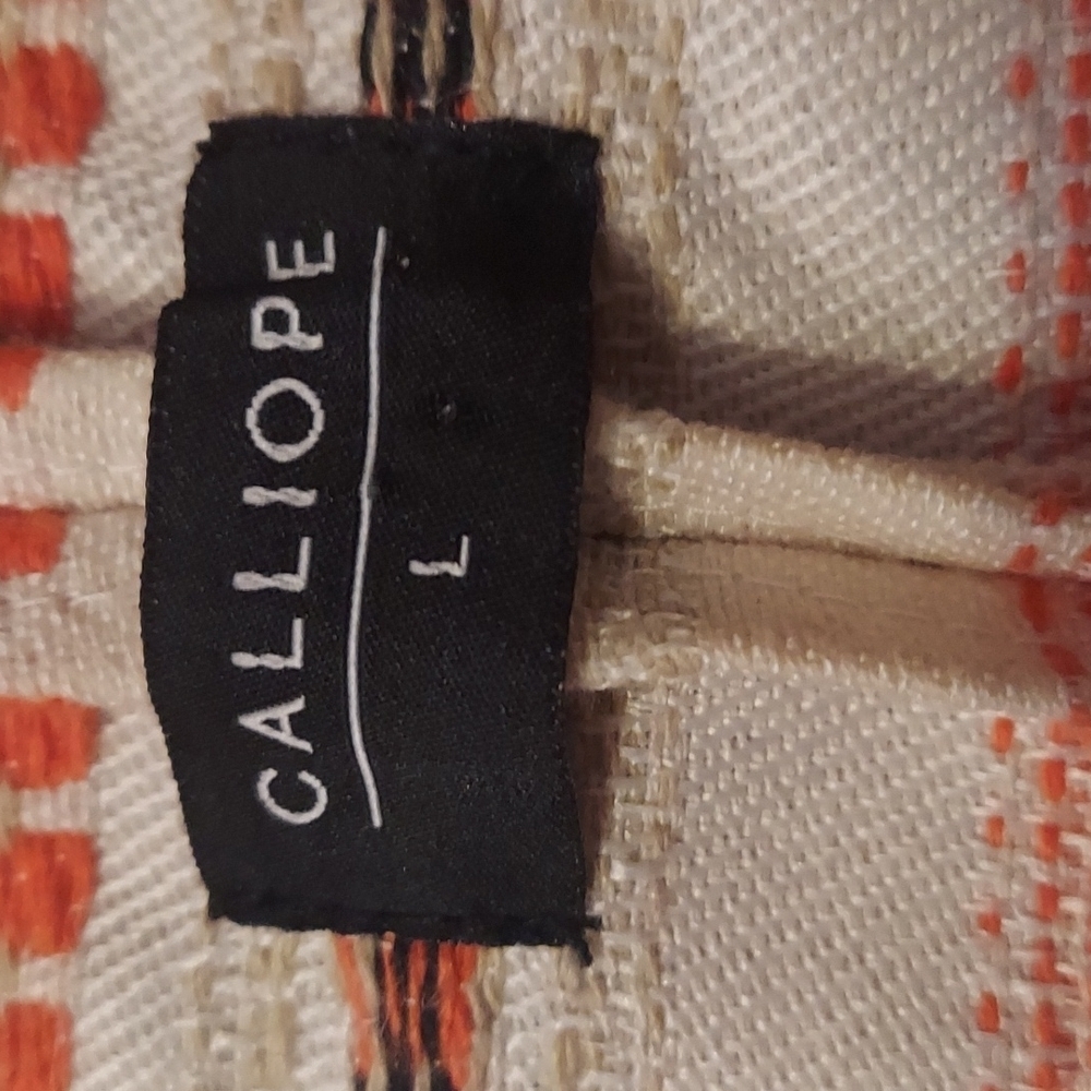 Such a cool piece! Boho blazer/ light coat. Insane embroidery throughout. - Picture 4 of 4